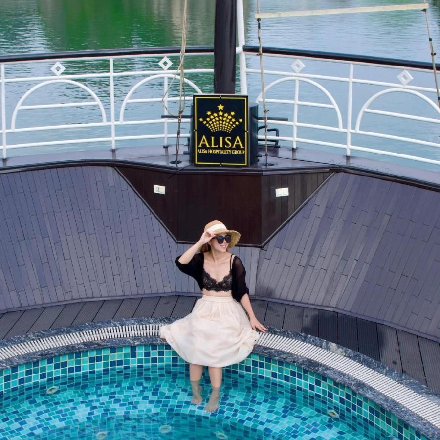 Alisa Cruise Halong Hotel Ha Long Exterior photo