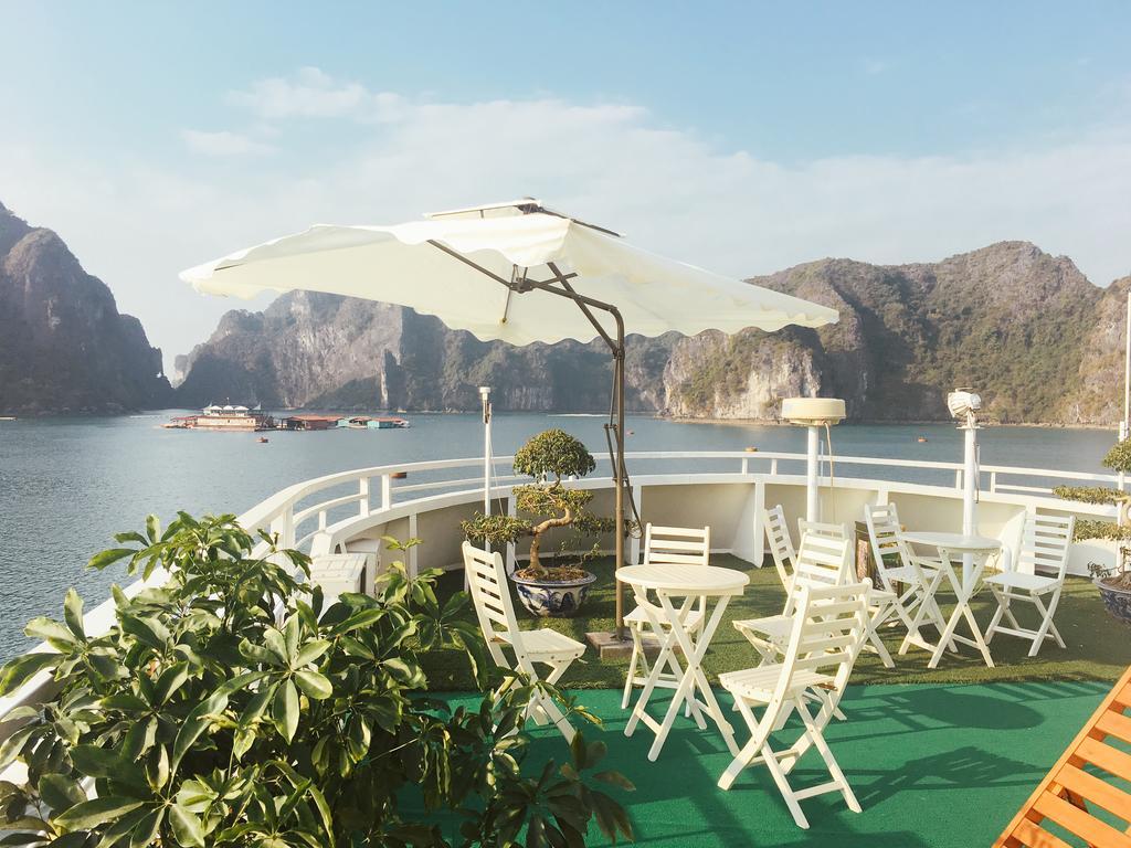 Alisa Cruise Halong Hotel Ha Long Exterior photo