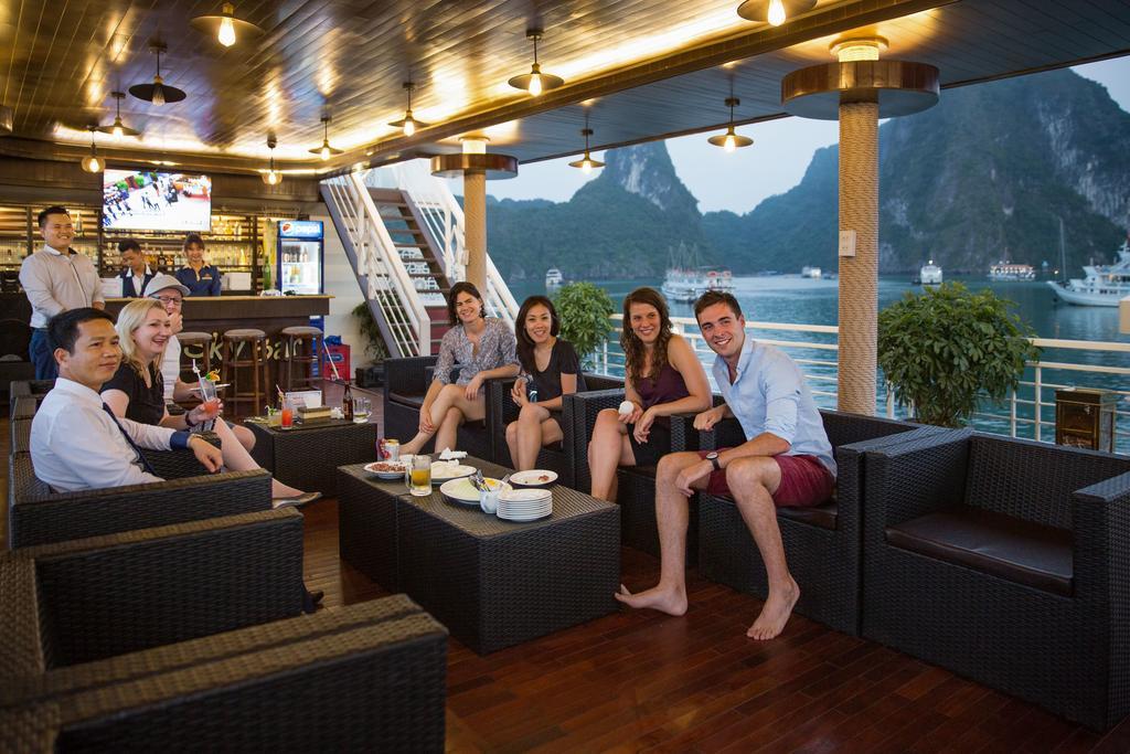 Alisa Cruise Halong Hotel Ha Long Exterior photo