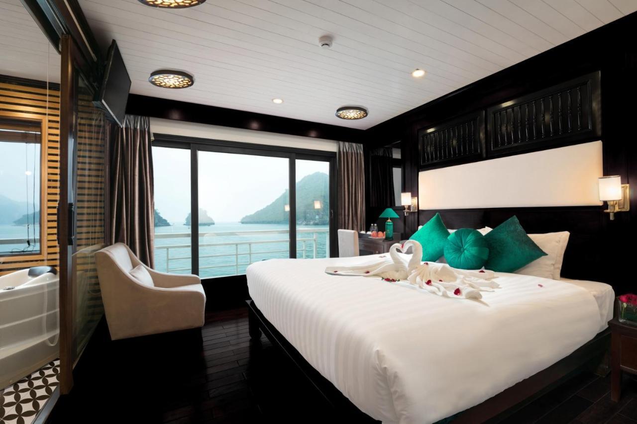 Alisa Cruise Halong Hotel Ha Long Exterior photo