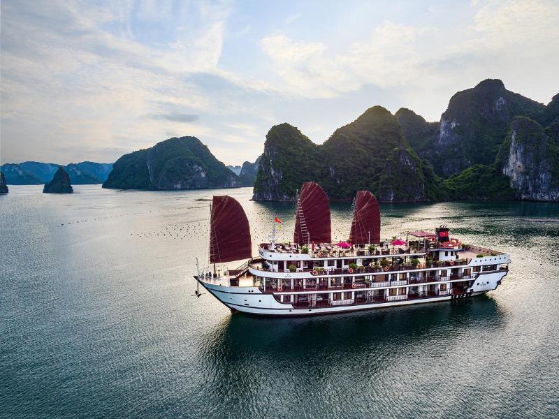 Alisa Cruise Halong Hotel Ha Long Exterior photo